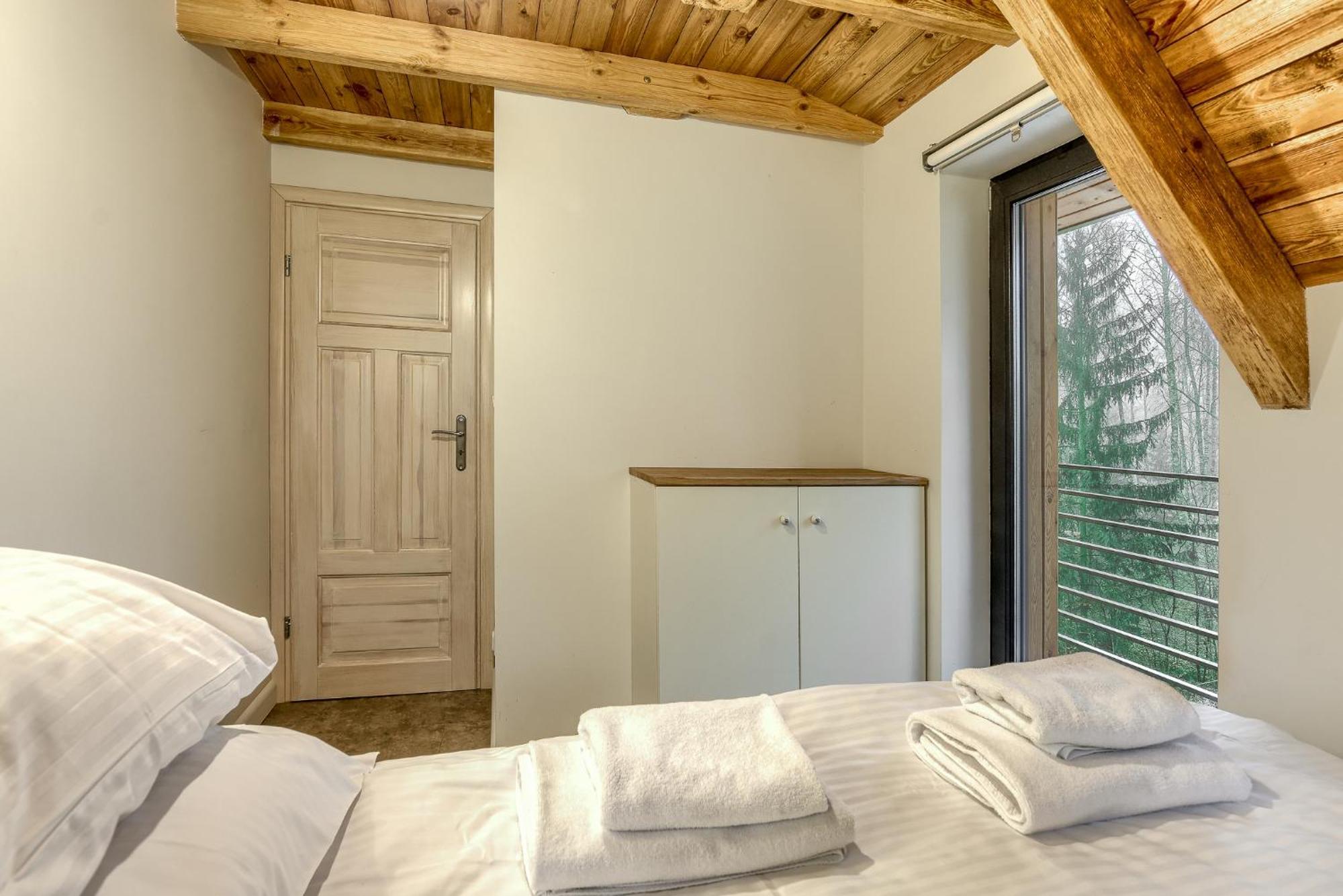 Mazursko - Komfortowe Domy 8 Osobowe Nad Jeziorem, Balia Lub Sauna Kretowiny Exterior photo