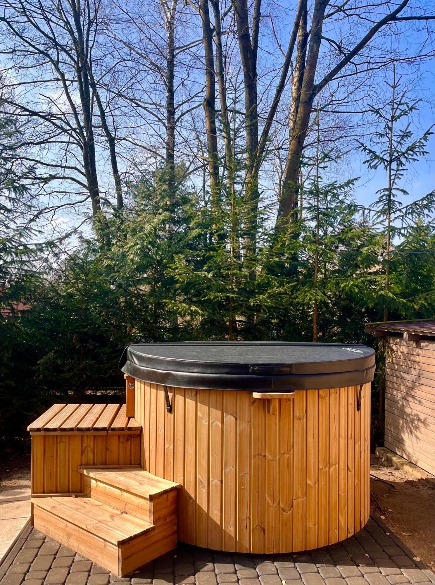 Mazursko - Komfortowe Domy 8 Osobowe Nad Jeziorem, Balia Lub Sauna Kretowiny Exterior photo